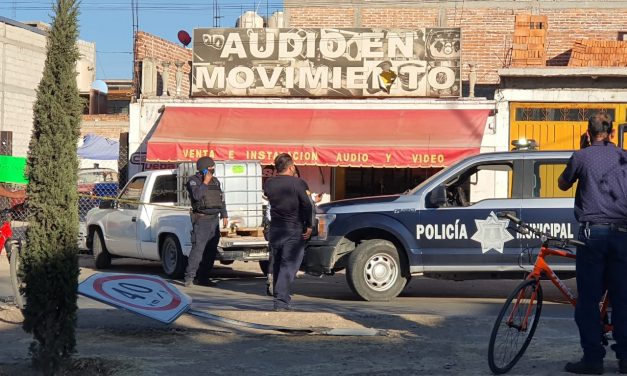 Acribillan a dos hombres al interior de negocio en San José Iturbide