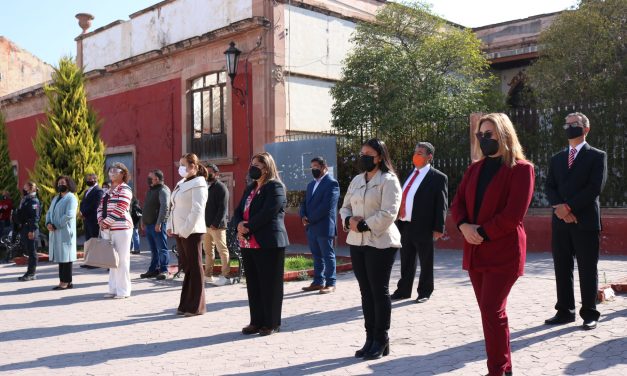 Ayuntamiento ludovicense conmemora Día del Natalicio  de Benito Juárez
