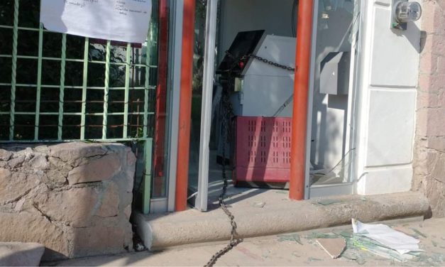 Al estilo de «Rápido y Furioso» intentan robar cajero automático en San José Iturbide