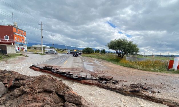 Reparación de carpeta asfáltica en Las Adjuntas podría quedar lista el fin de semana