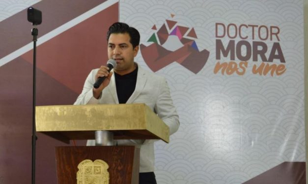 Información oportuna y veraz para los doctormorenses con conferencias «La Comunicación Nos Une»