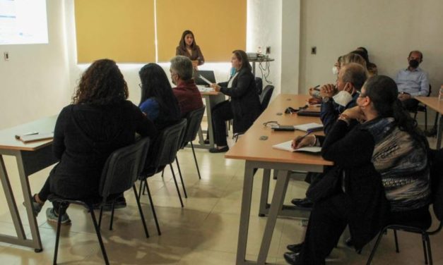 Capacitan a personal administrativo para eficientar procesos y recursos