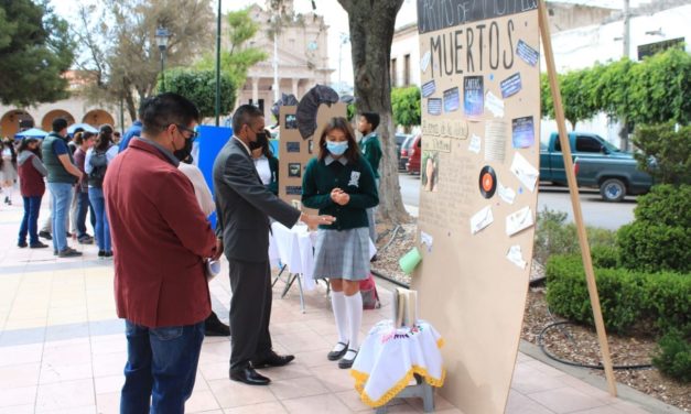 Participan estudiantes en segunda mega muestra de experiencias de lectura