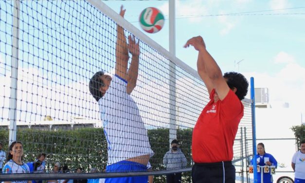 Celebran semana del adulto mayor con torneo de cachibol