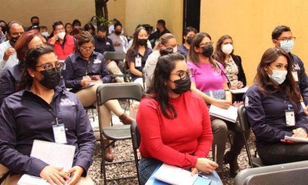 Capacitan a funcionarios en políticas públicas con perspectiva de género