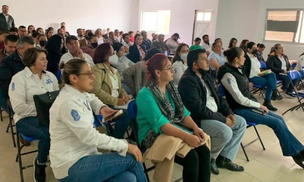 Capacitan a funcionarios públicos en Facultad Reglamentaria Municipal