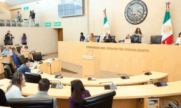 Más de 300 mil pesos de aguinaldo recibirán diputados locales en Guanajuato