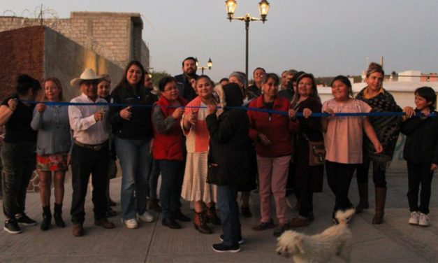 Entrega gobierno municipal obras de rehabilitación el la calle «Del Canal»