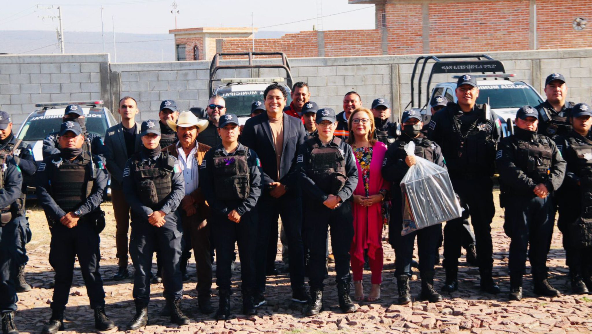 Fortalecen a policías de San Luis de la Paz con equipamiento TVi Información