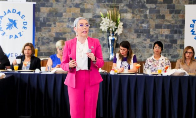 Senadora Alejandra «La Wera» Reynoso visita San José Iturbide con «Embajadas de Paz»