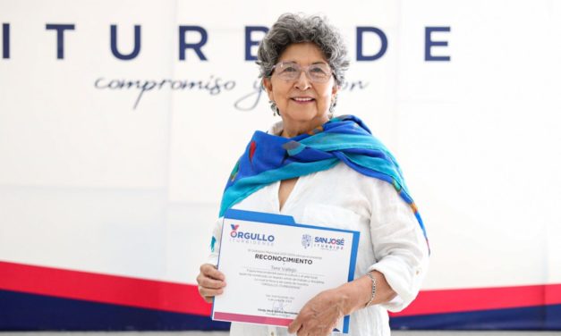 Recibe Tere Vallejo distinción “Orgullo Iturbidense”
