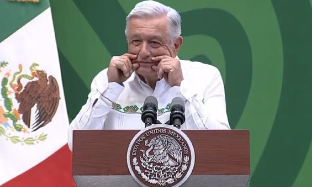 AMLO acata “bajo protesta” resolución del INE