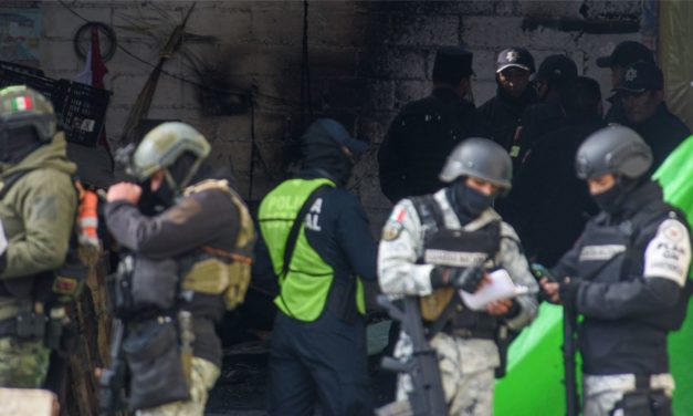 8 personas sin vida tras incendio en central de abastos de Toluca