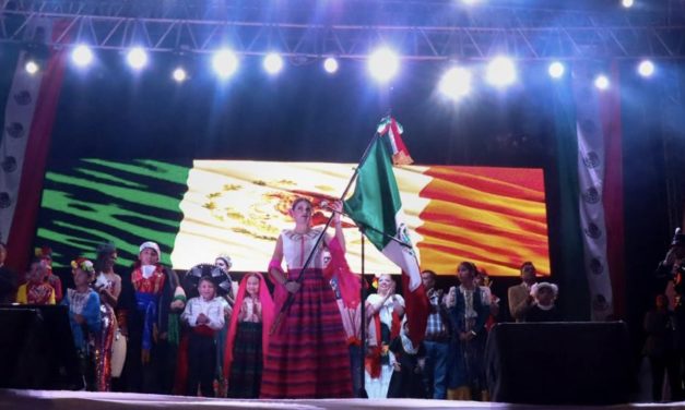 PARTICIPAN CASI CINCO MIL PERSONAS EN CEREMONIA DE GRITO DE INDEPENDENCIA