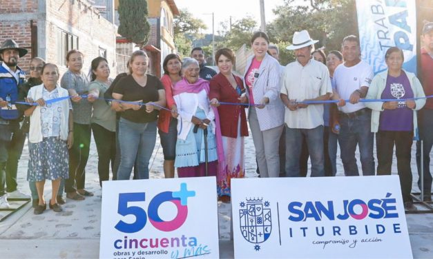 Entrega Cindy Arvizu primeras acciones de 50 Obras y Más con inversión de casi 1 mdp