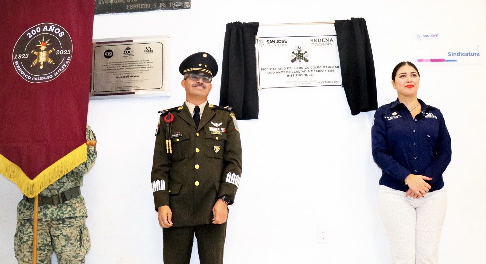 4c3311f2-ffc0-482b-8007-e84c98309e4e