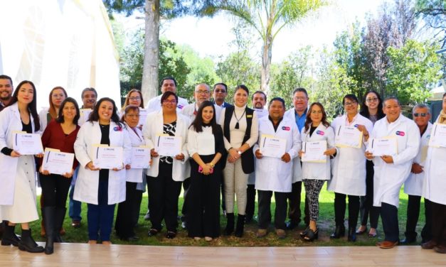 RECONOCE GOBIERNO MUNICIPAL A PROFESIONALES DE LA SALUD POR EL “DÍA DEL MÉDICO”