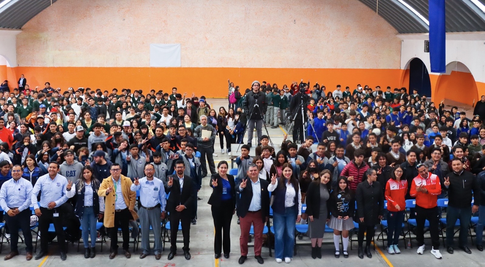 8d452df6-964a-4a78-9a91-4953ab8c6c07