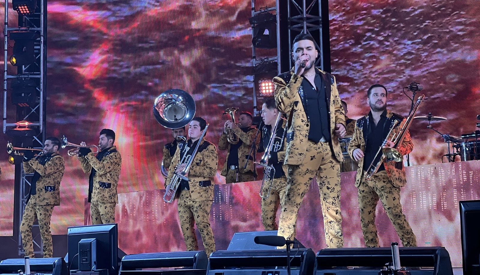 64c9b356-2c74-4637-b49d-093bacd1e20e