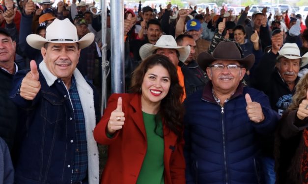 BENEFICIAN A 182 PERSONAS CON BULTOS DE ALIMENTO PARA GANADO