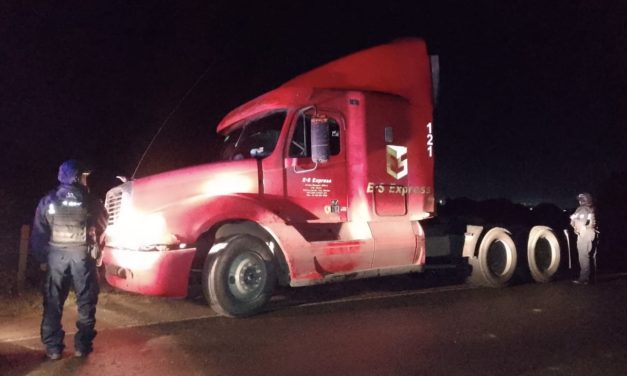 RECUPERAN ELEMENTOS DE SSP TRAILER ROBADO