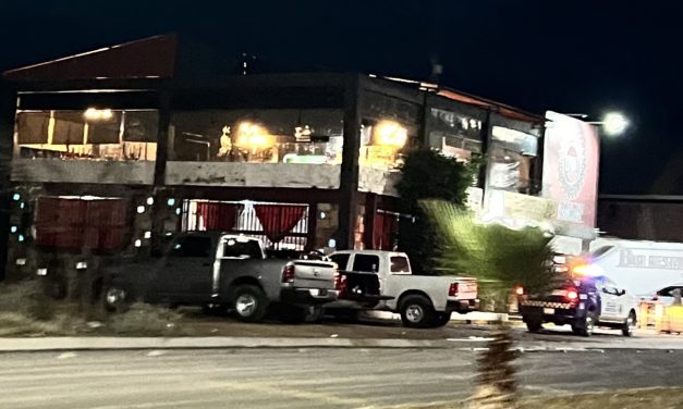 Hombre se dispara dentro de un bar en San José Iturbide