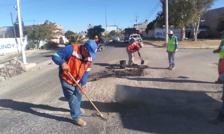 Continúa el programa de bacheo, ahora en libramiento Oriente