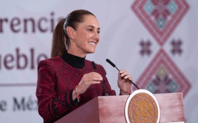 Sheinbaum anuncia aumento de 13% al salario mínimo para 2026; avanzará también la reducción de la jornada laboral