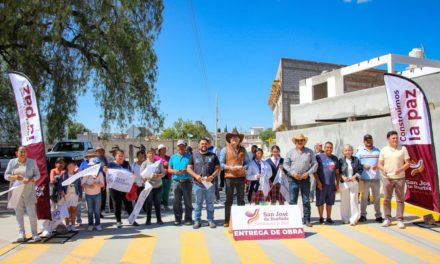 Manuel Montes entrega pavimentación de calles en San Sebastián del Salitre