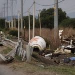 Muere conductor tras volcadura de revolvedora en carretera San Miguel de Allende–Querétaro