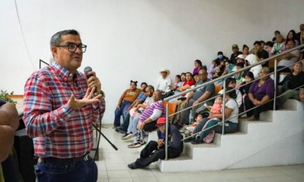 Alcalde Edgar Manuel Montes de la Vega gestiona vivienda digna y proyectos de urbanización ante la Federación